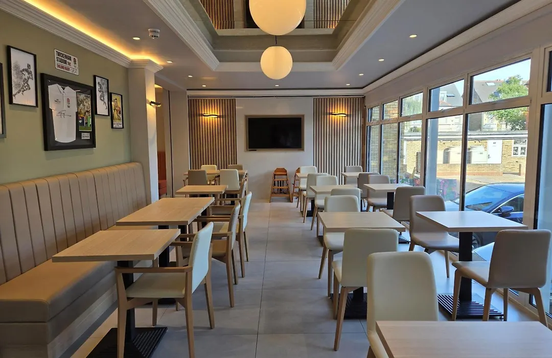 Spark By Hilton London Chiswick-1